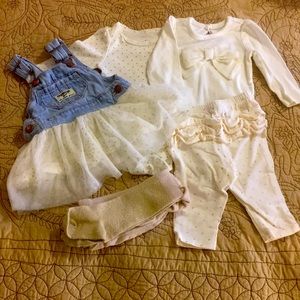 Denim jumper gold dot, tights, 2onesies & pants 6M